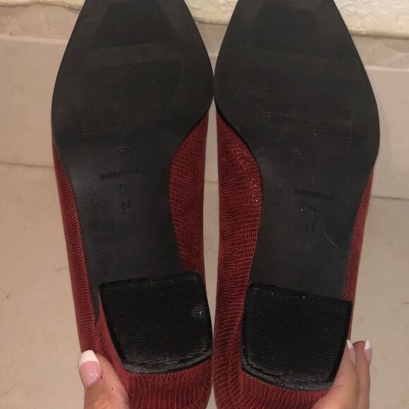 👠😊Vaneli Red Leather Suede Pump👠😊 - Picture 6 of 6